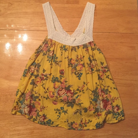 Flowy floral tank