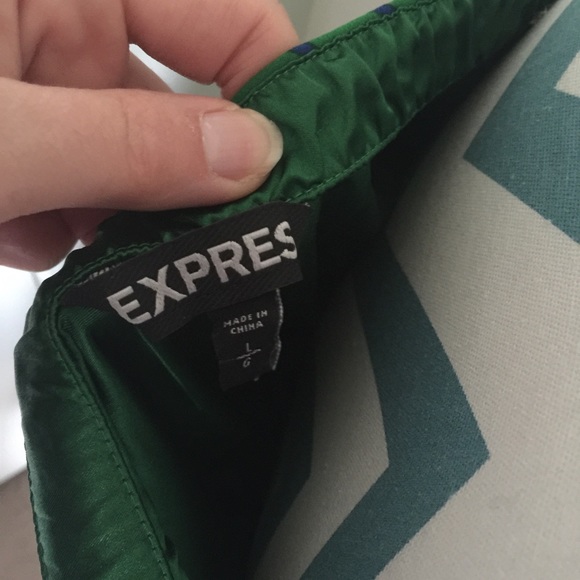 Express Dress 🌟sold in bundle🌟 - Picture 4 of 4