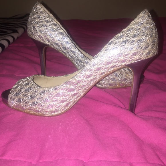 Heels - Picture 2 of 3