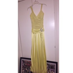 Brand new yellow dress
