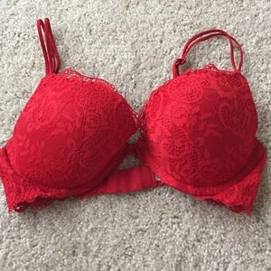 Victoria's Secret Intimates & Sleepwear - VS 'Very Sexy' push-up bra, red lace 34C Victoria's Secret Intimates & Sleepwear - VS 'Very Sexy' push-up bra, red lace 34C
