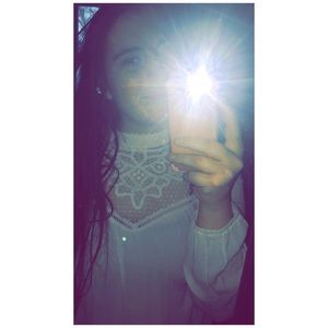 Meet your Posher, Malia