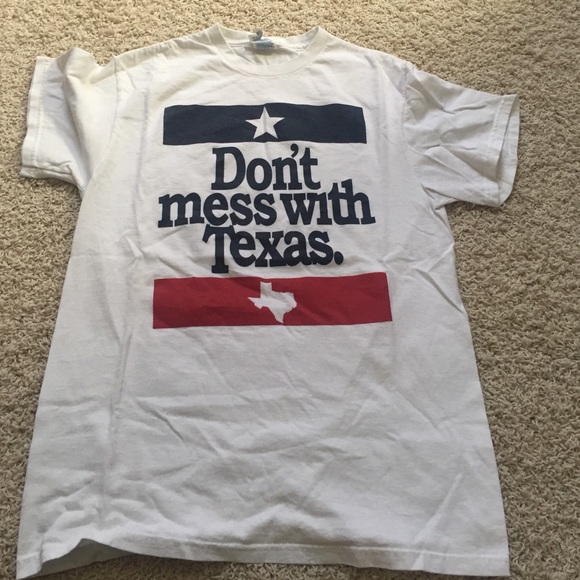 "Don't mess with Texas" tshirt