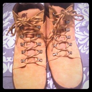 Timberland boots MEN size 12 make offers