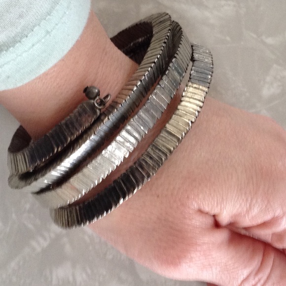 🚫SOLD LOCALLY🚫 Anthropologie silver bracelet - Picture 2 of 2