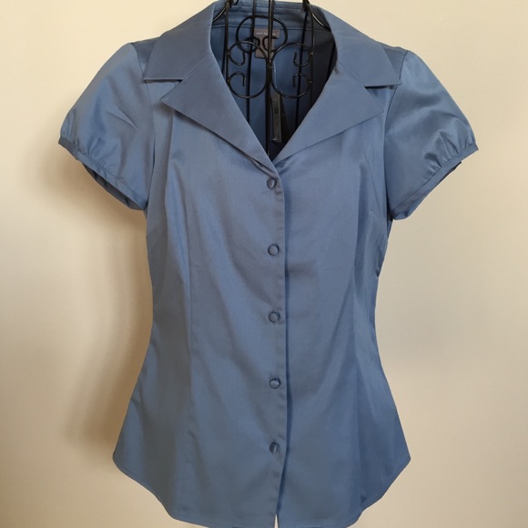 NWT Ann Taylor cap sleeve light blue blouse size 6