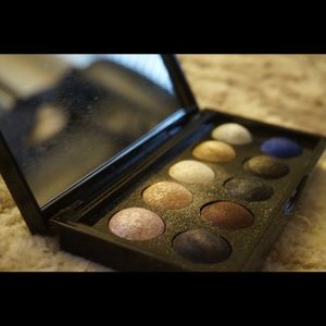 SALE❤️Sephora moonshadow baked palette