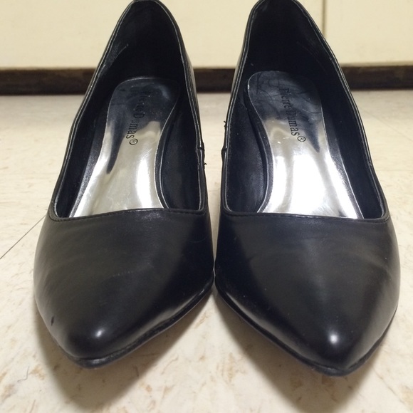 Black Point Toe Pierre Dumas Heels
