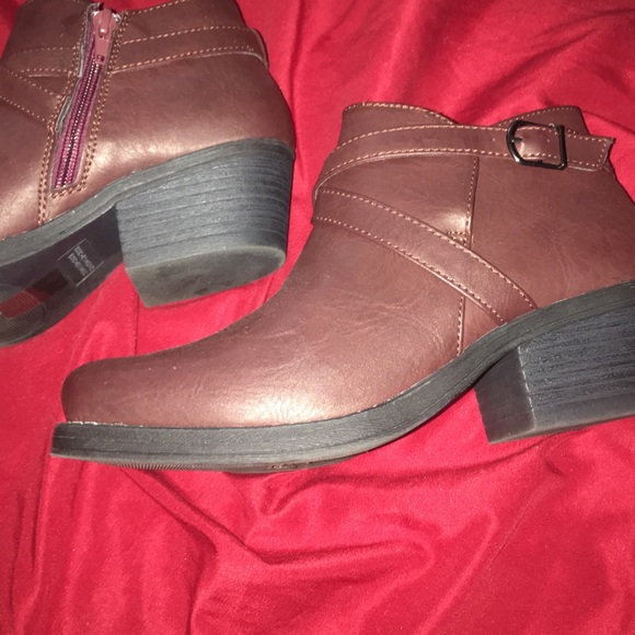 Square toe boots - Picture 2 of 4