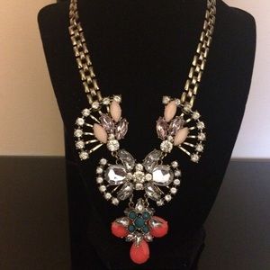 Trendy and Chic Statement Necklace