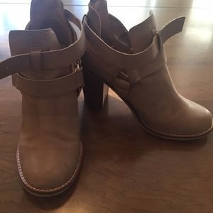 Ankle booties