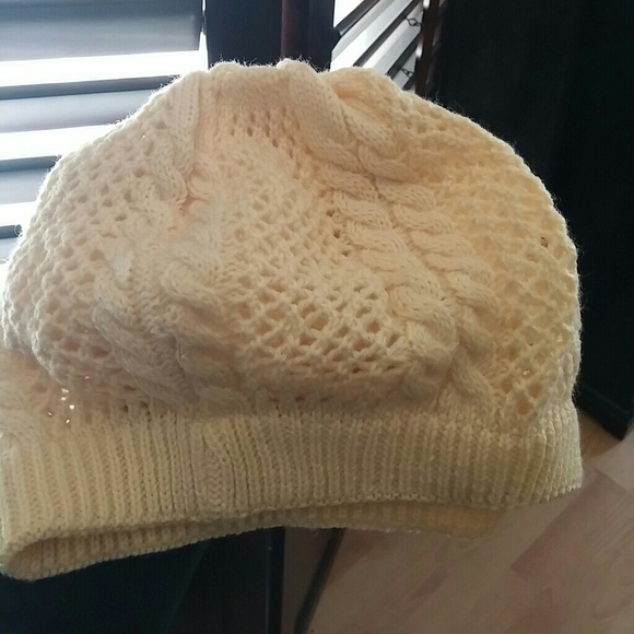 Knit beenie