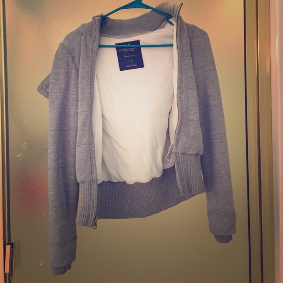 American eagle sweater