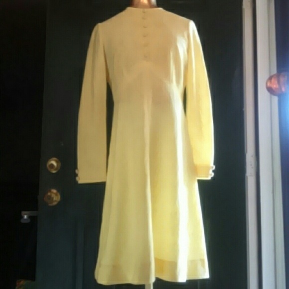 VINTAGE DRESS at its best!! Modern sold - Picture 1 of 4