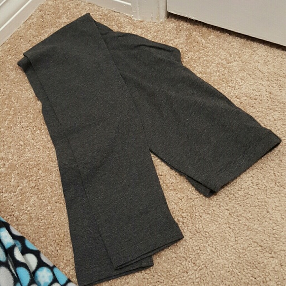 Gray leggings