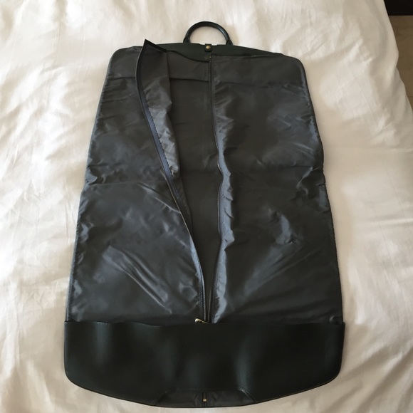 Host pick 🎉Louis Vuitton - Picture 3 of 8