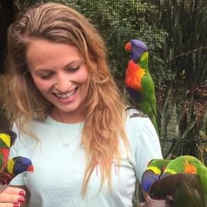 Meet your Posher, Cassandra