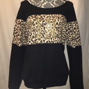 VS PINK Cheetah / Animal print sweatshirt