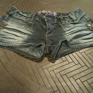 Truce Jean shorts