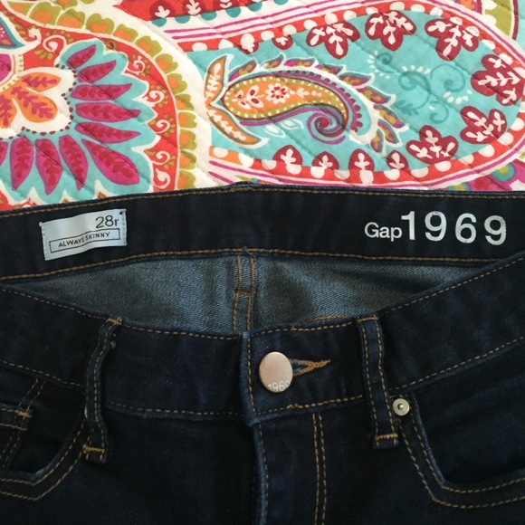 Gap Dark Wash Skinny Jeans