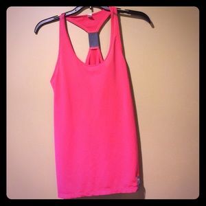 Under armor pink tank