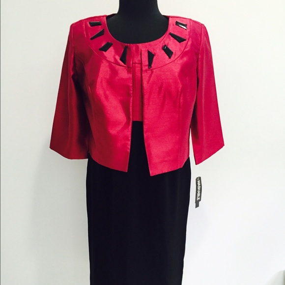 Size 8 Medium 2 Pieces Dress Suit Red Burgundy - Picture 1 of 3