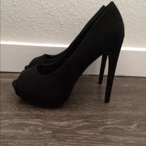 Black heels with open toe