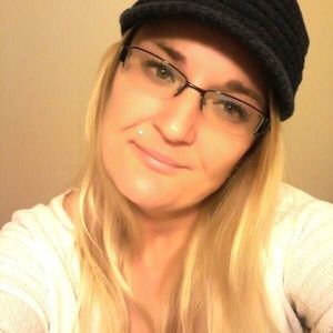 Meet your Posher, Vickie