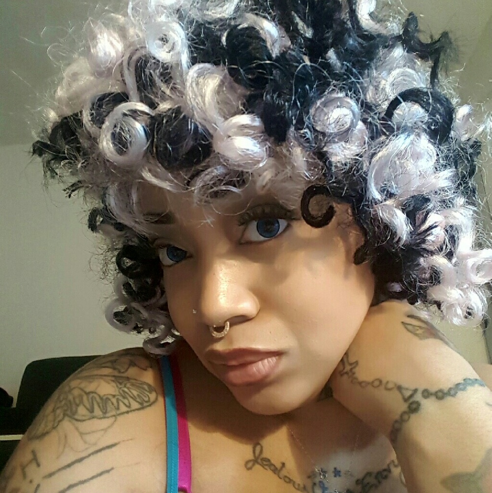 Meet your Posher, Sierra