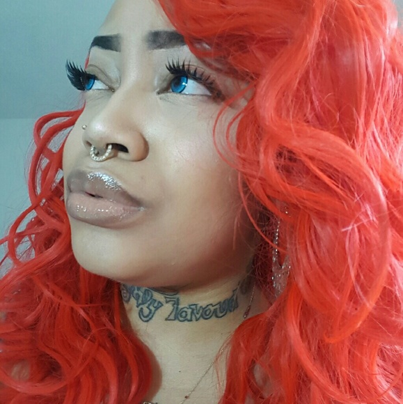 Meet your Posher, Sierra - Picture 2 of 4