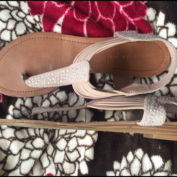 Madden Girl Teager Sandals - Picture 2 of 3