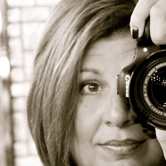 Meet your Posher, Dimitra