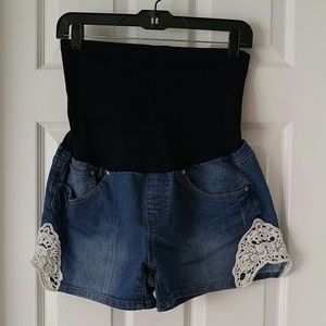 Denim Diva Lace Maternity Shorts
