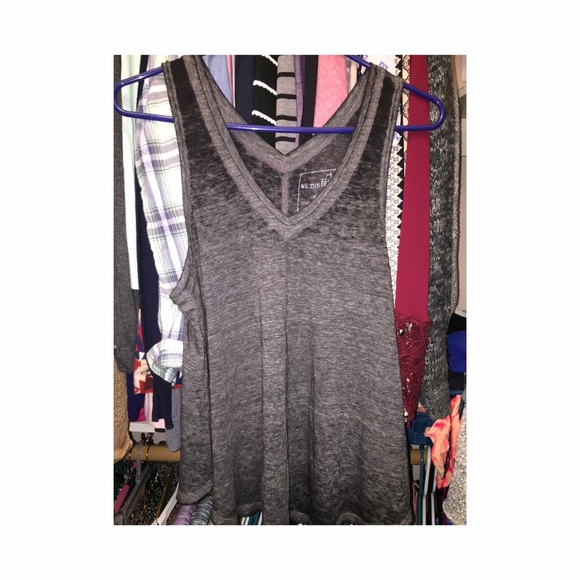 Free People Breezy Tank  (never been worn)