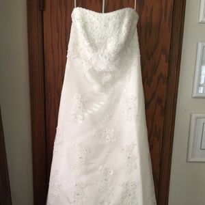 Mori Lee Wedding Gown plus Accessories