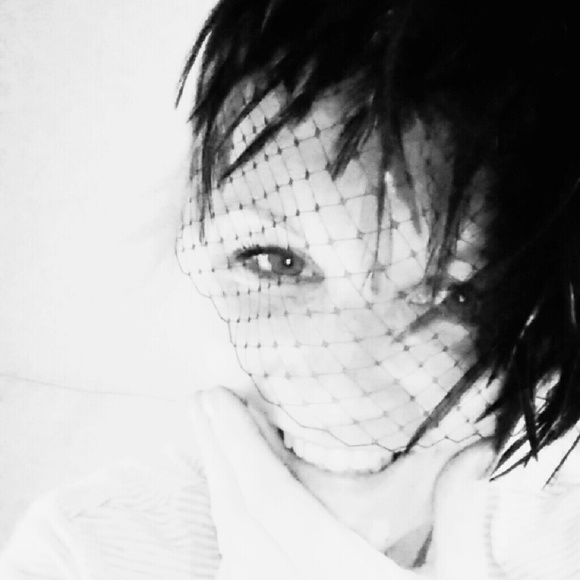 Meet your Posher, BowPosh - Picture 1 of 1