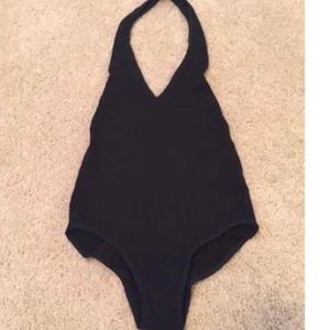 Black American apperal Leonard