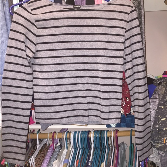 Cropped long sleeve  (never been worn)