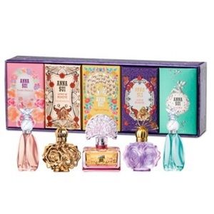 Anna Sui 5 perfume set.
