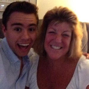 Meet your Posher, Sharon
