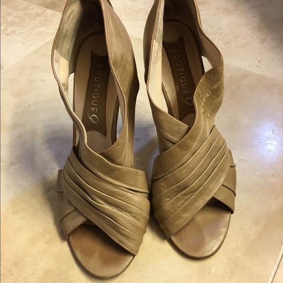 Boutique 9 4" tan heels
