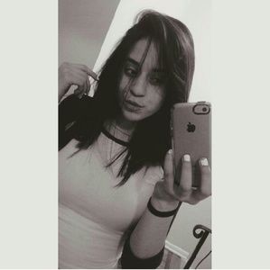 Meet your Posher, Ashley