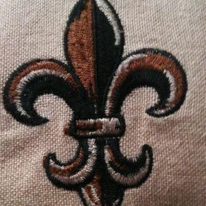 Meet your Posher, Mona