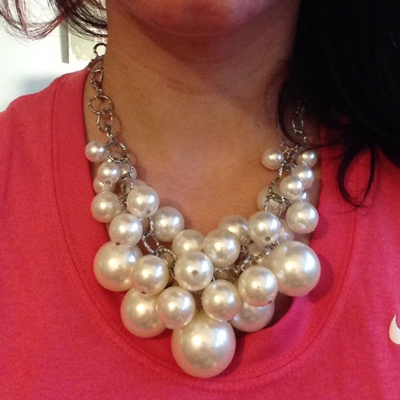 Pearl statement necklace