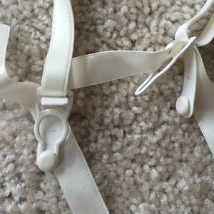 Gilligan & O'Malley Intimates & Sleepwear - 🎀make an offer🎀 garter belt with snap hooks Gilligan & O'Malley Intimates & Sleepwear - 🎀make an offer🎀 garter belt with snap hooks