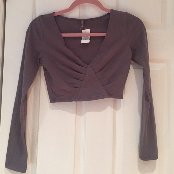 NWT long sleeve crop top