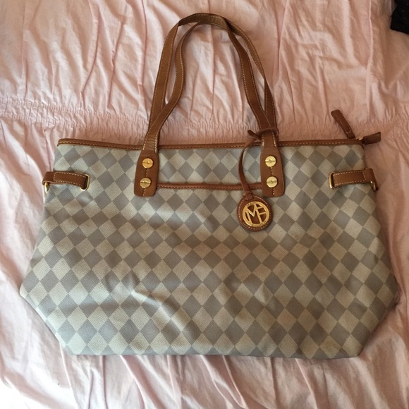 SALE‼️ Marc Fisher bag