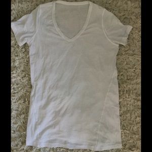 Lululemon white t shirt