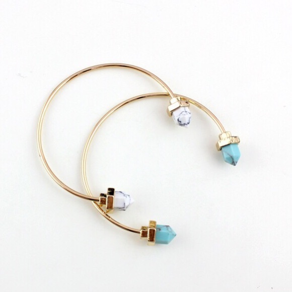 White Marble cuff bracelet - Picture 2 of 2