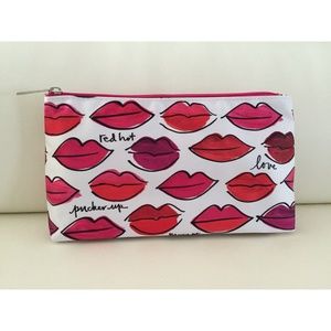 Clinique lip design cosmetic bag💋, NWOT